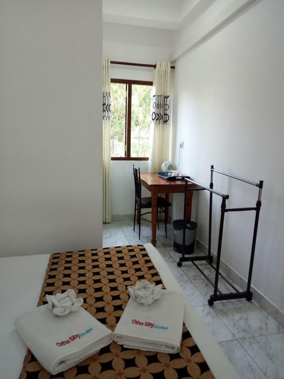 Otha Shy Airport Transit Hotel Katunayaka Exterior foto
