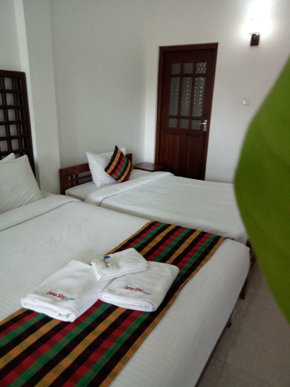 Otha Shy Airport Transit Hotel Katunayaka Exterior foto